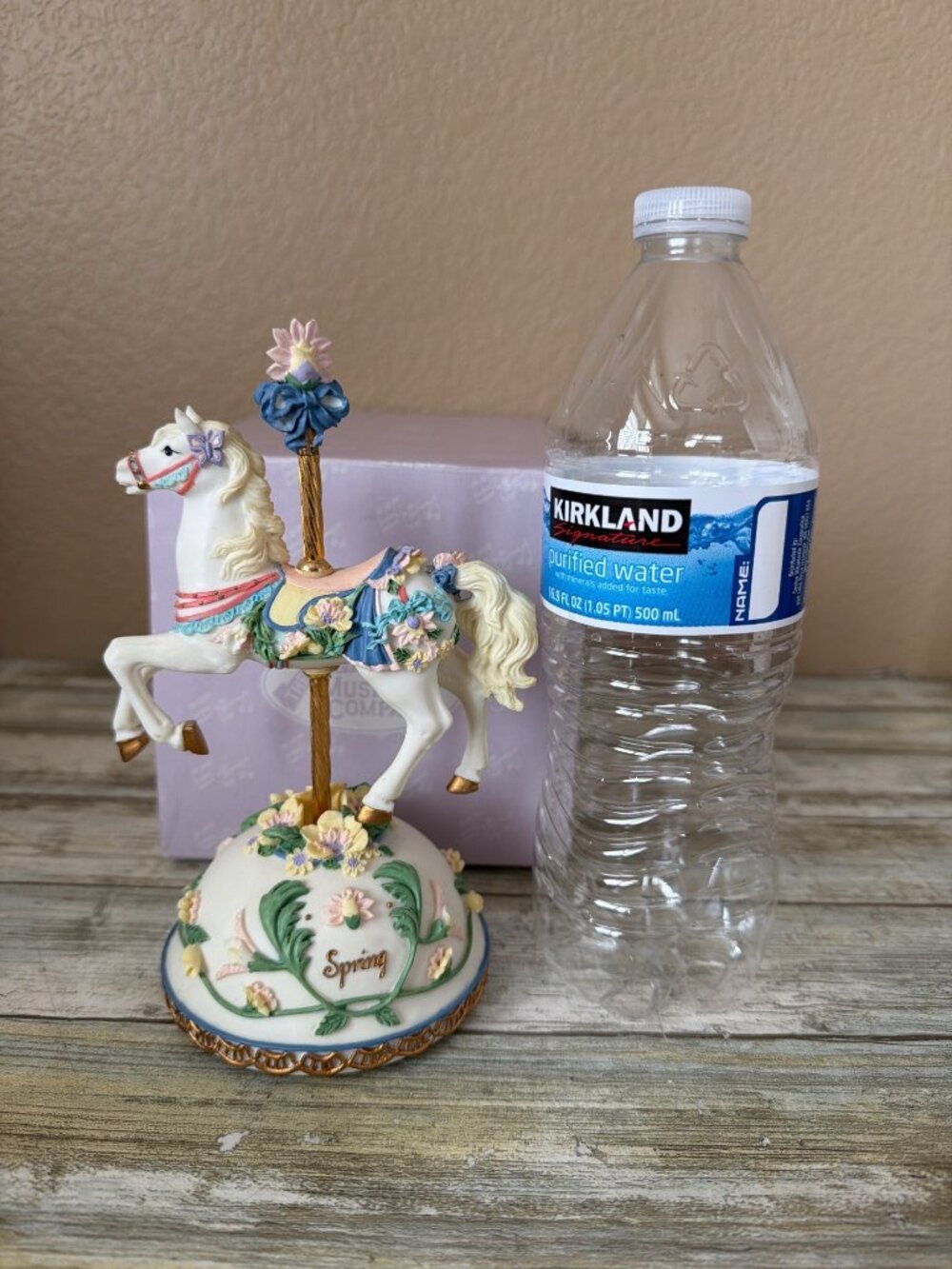 San Francisco Music Box Spring Horse Carousel Plays Younger Than Springtime NEW - Picture 4 of 17